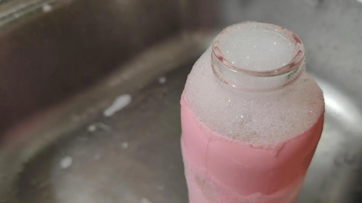 como lavar una botella de acrilico - Cómo desinfectar una botella