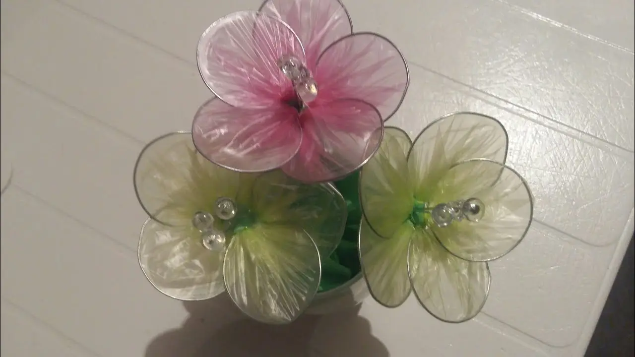 como hacer flores de plastico - Cómo hacer flores de papel materiales