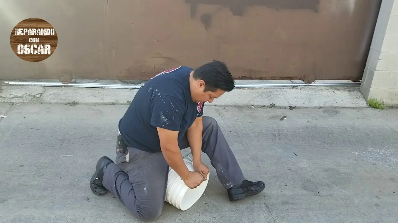 Cómo separar dos botes de plástico pegados - Cómo puedo despegar dos cubetas de plástico como separar dos botes de plastico pegados - Cómo puedo despegar dos cubetas de plástico