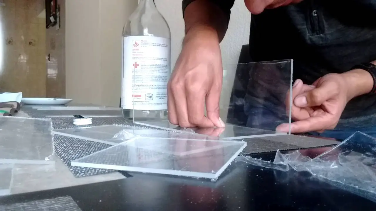 como hacer acrilico transparente - Cómo se hace el vidrio acrílico