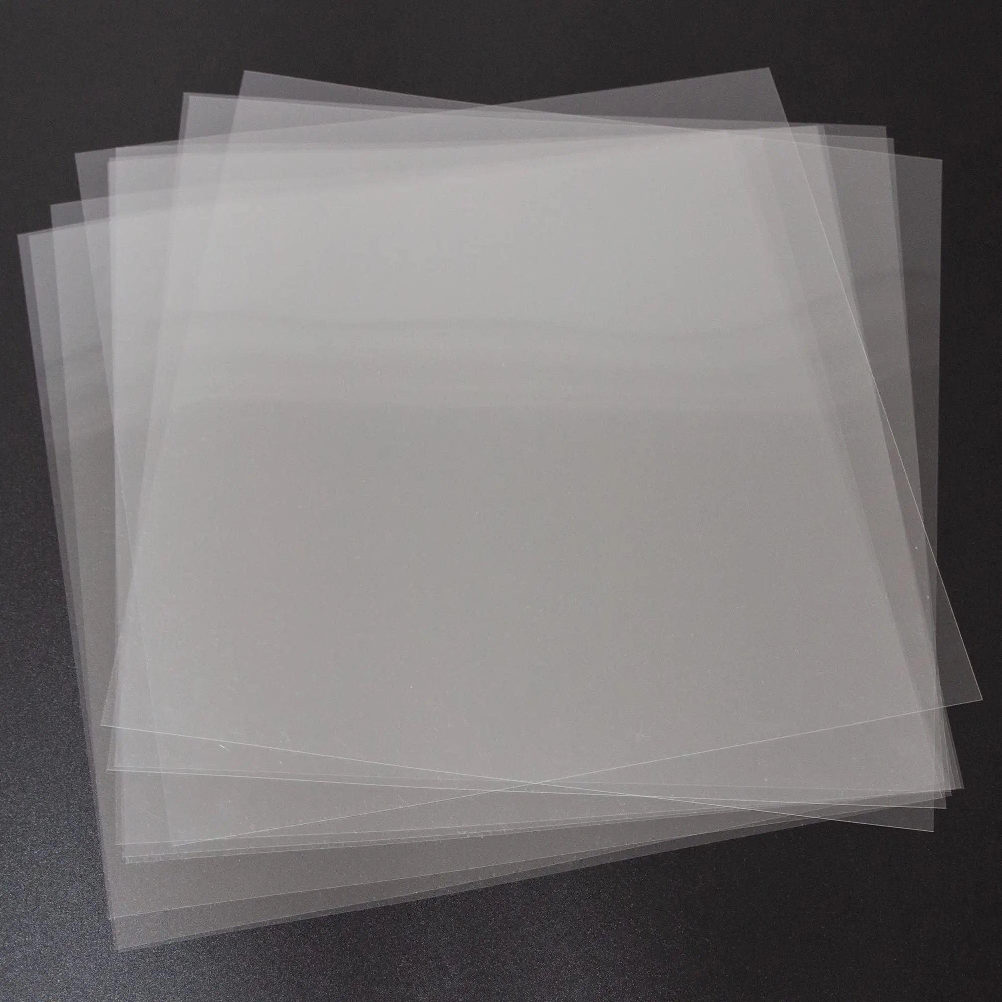 donde comprar laminas de plastico transparente - Cómo se llama el plástico que se pone en el techo