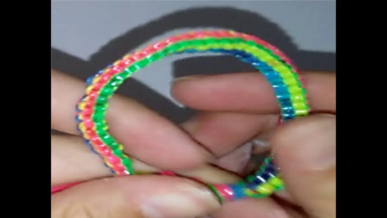 Cómo hacer pulseras con cintas de plástico - Cómo se llaman las tiras para hacer pulseras como hacer pulseras con cintas de plastico - Cómo se llaman las tiras para hacer pulseras
