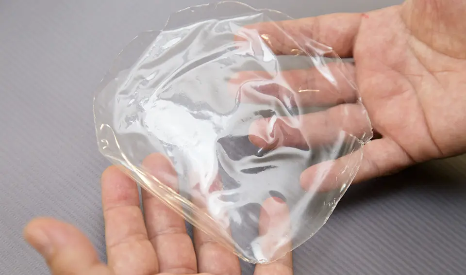 plastico biodegradable experimento - Cómo se produce el plástico biodegradable
