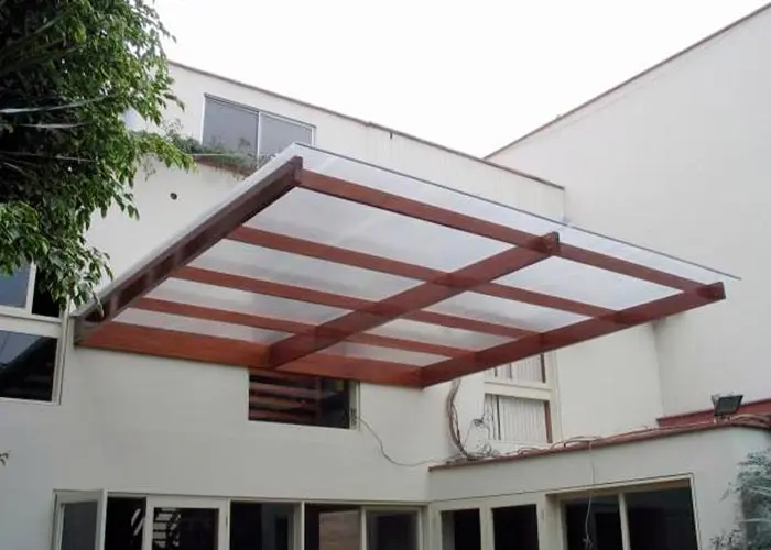 madera con policarbonato - Cuál es la mejor madera para hacer un techo