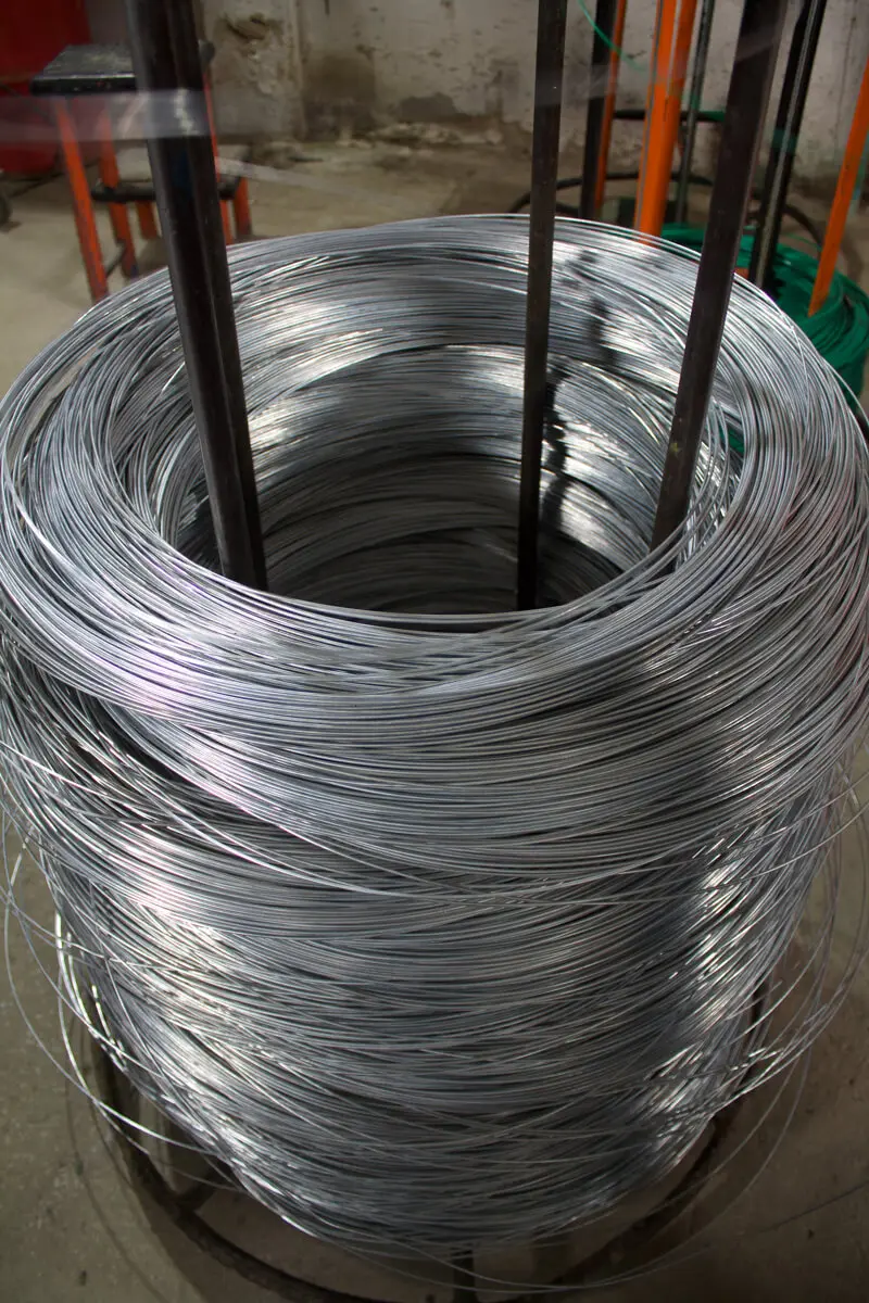 alambre galvanizado forrado en plastico - Cuál es mejor alambre recocido o galvanizado