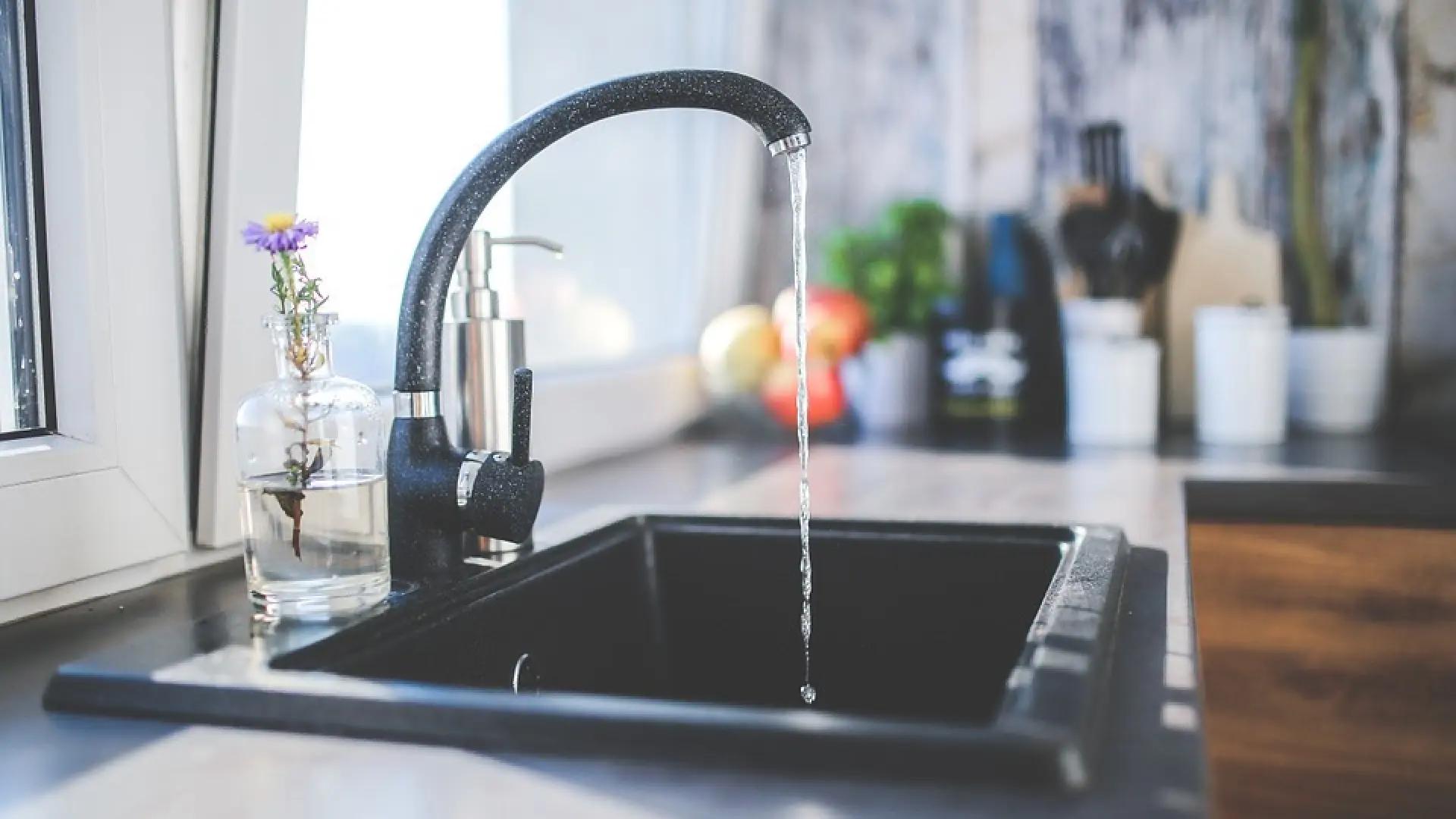 como hervir agua en una botella de plastico - Cuánto dura el agua caliente en una botella de plástico
