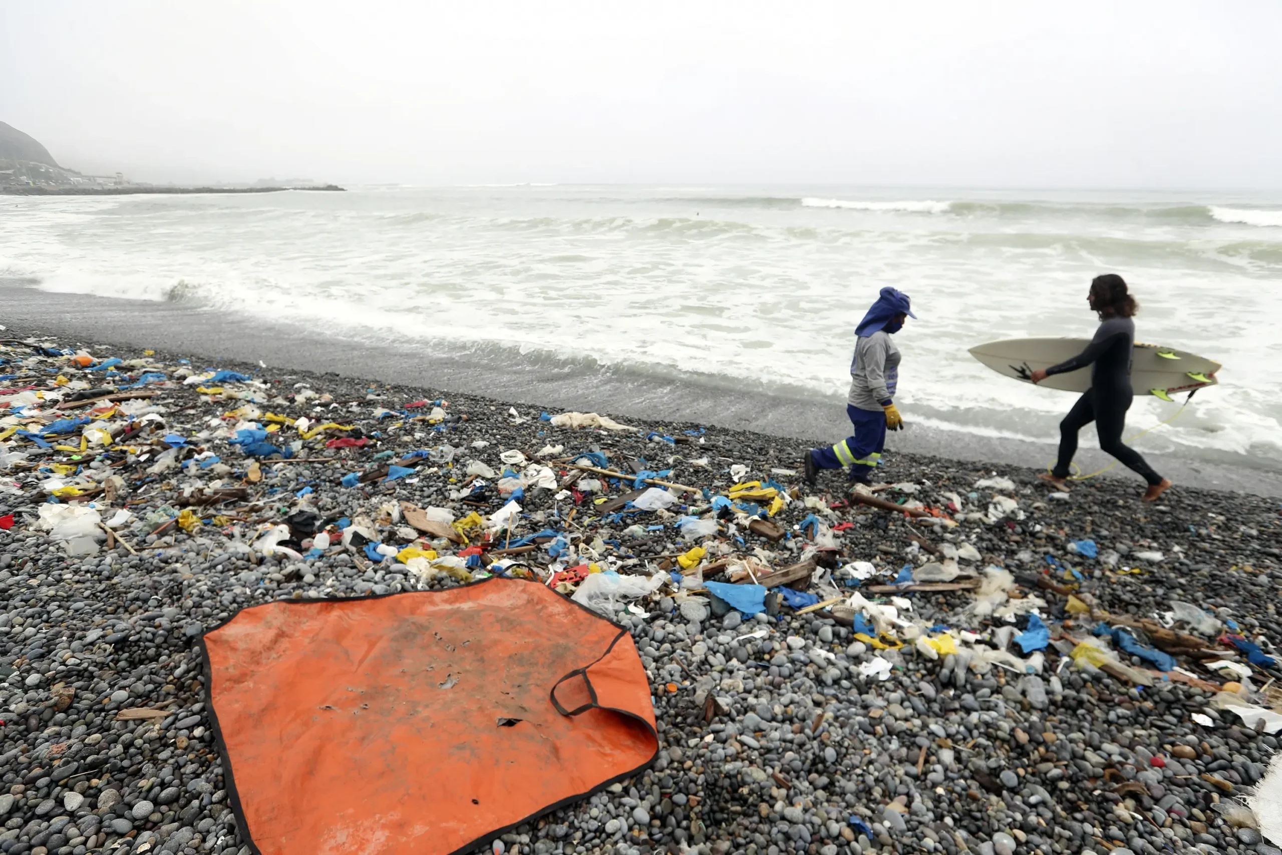 la contaminacion del plastico en el peru - Cuánto es el porcentaje de contaminación ambiental en el Perú