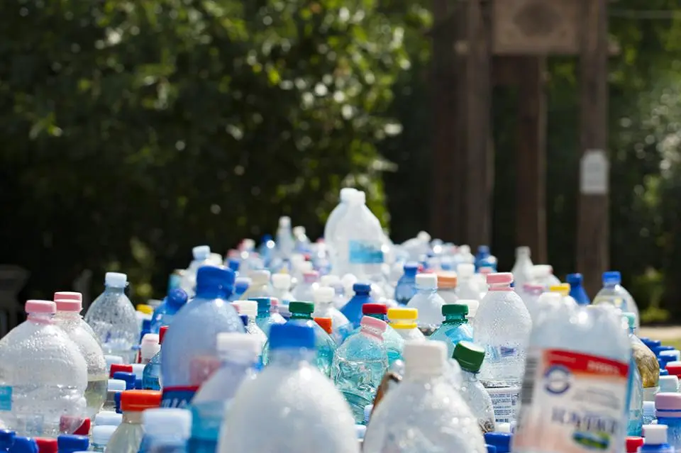 operario de plastico - Cuánto gana un Operario de fábrica en Argentina