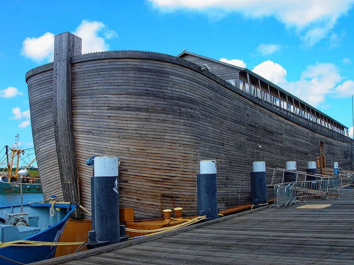 arca de noe hecha con acrilico - Cuánto tiempo tardo en hacer el Arca de Noé
