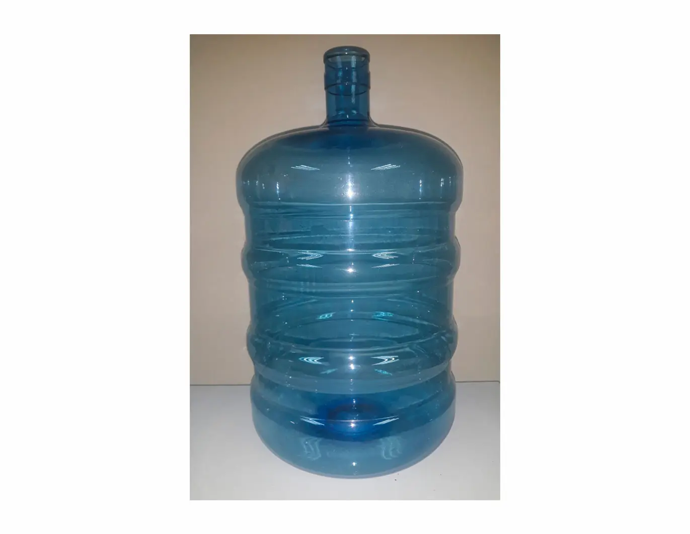 botellon plastico - Cuántos litros tienen un botellon