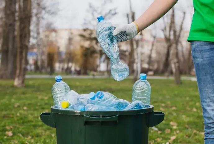 el plastico es renovable o no renovable - Qué cosas no son renovables
