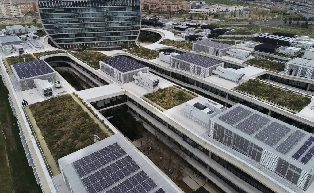 panel solar casero con botellas de plastico - Qué es un panel solar casero