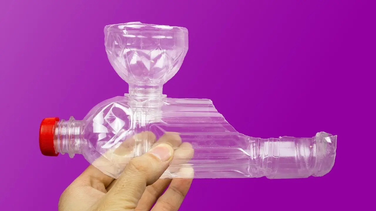 inventos caseros con botellas de plastico - Qué experimento se puede hacer con una botella de plástico