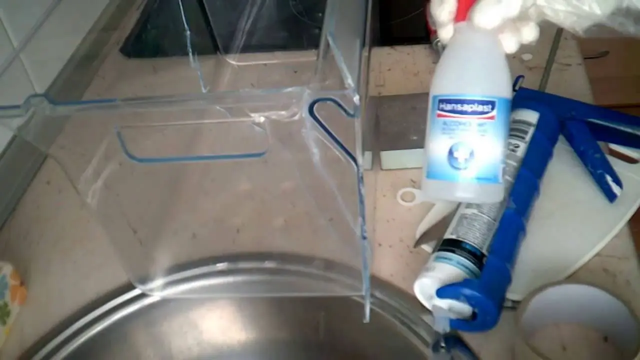 como pegar el plastico del refrigerador - Qué hacer para que la goma de la nevera pegue