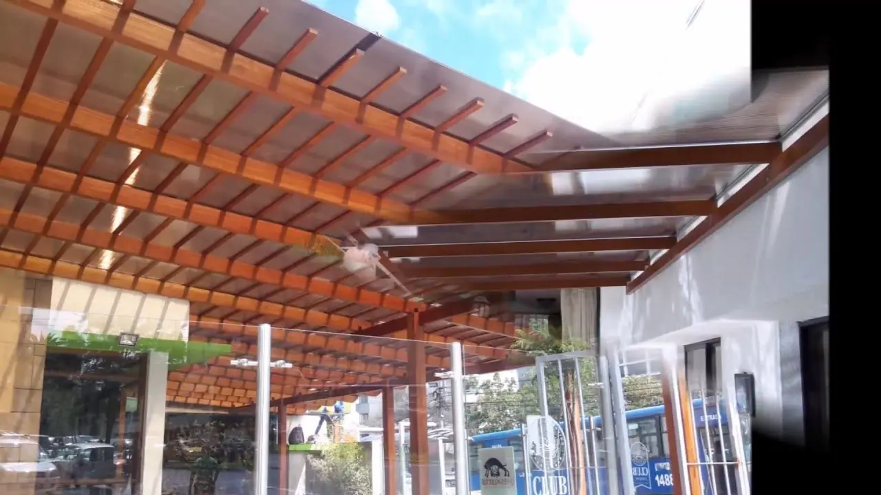 Pérgola de madera y policarbonato: una combinación perfecta para tu espacio exterior - Qué madera es mejor para una pérgola exterior pérgola de madera y policarbonato - Qué madera es mejor para una pérgola exterior