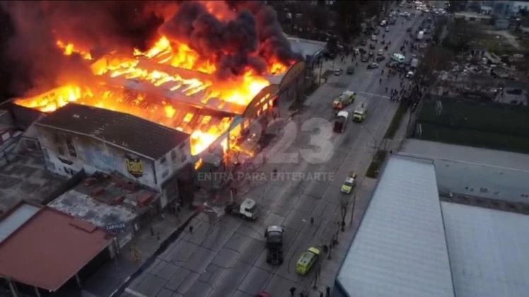 mar de plastico mar del plata - Que se prendió fuego en mar del Plata