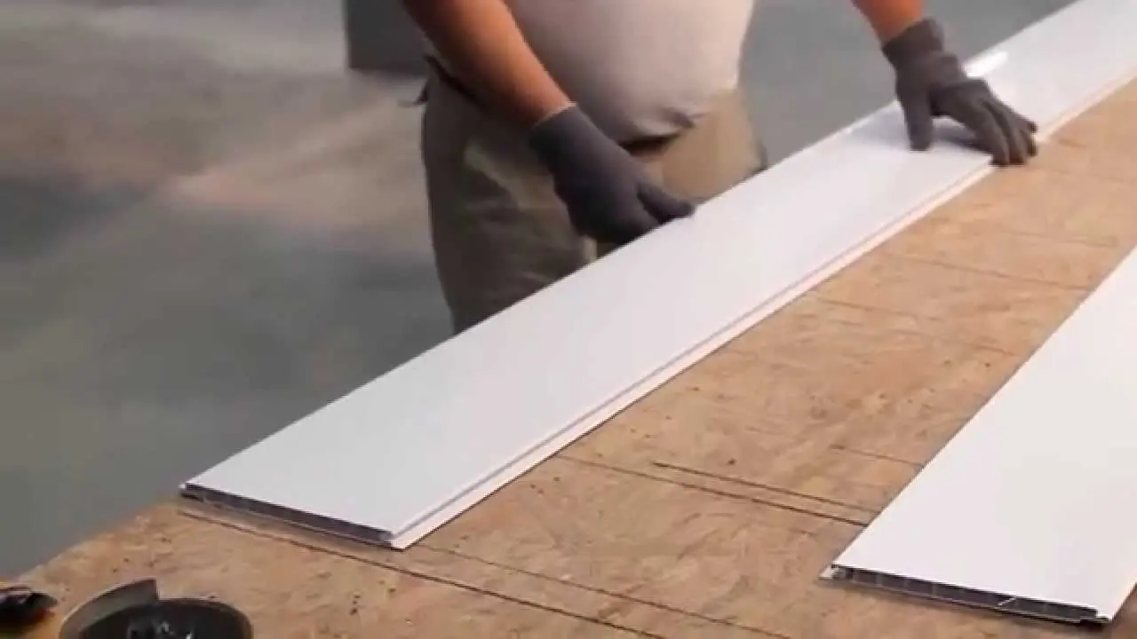 colocacion de machimbre plastico - Qué tornillos se usan para cielo raso PVC
