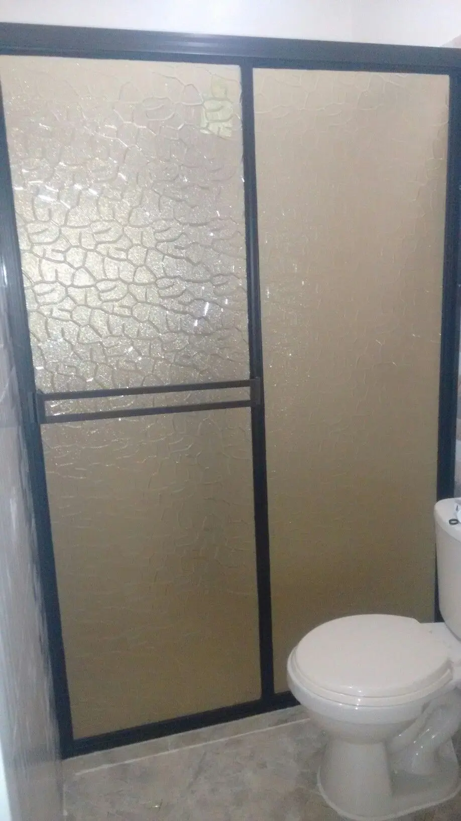 como colocar guardas de acrilico en el baño - Se puede colgar un cuadro acrílico en un baño